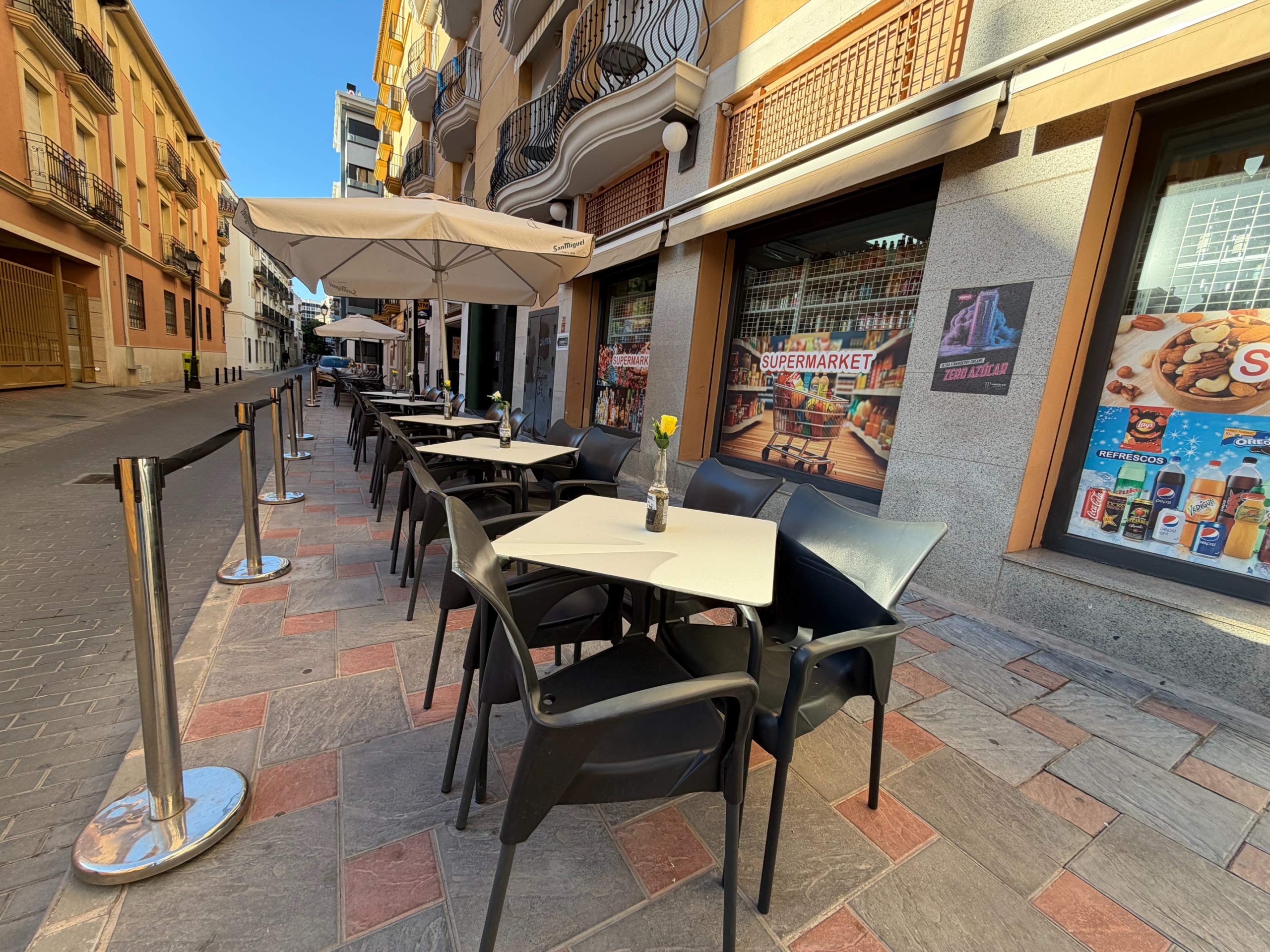 Traspaso Bar Pub Calle Fuengirola 8